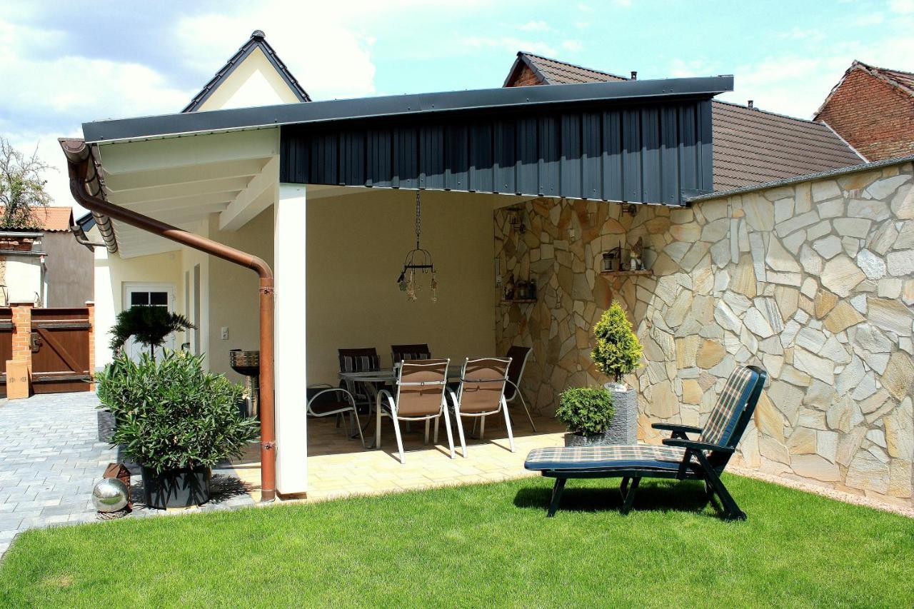 Ferienhaus Zum Gaesschen Weissenfels Exterior photo